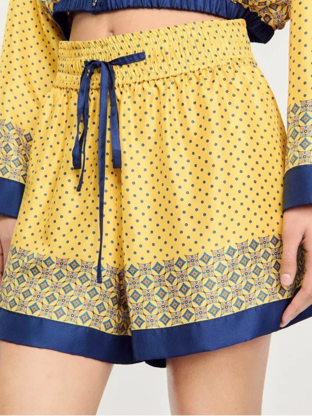 $350 Sandro Paris Yellow Printed High-Waist Relaxed Drawstring Shorts Silky Us8